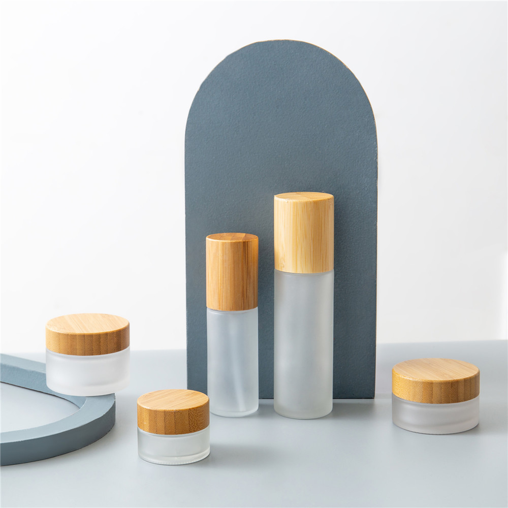 Imballaggi Cosmetici di Luxe Sets Vioti Flacone di Lozione in Jar di Crema di Vetru Frosted Chiaru cù Tappa di Bambù