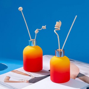 China Wholesale Ceramic Reed Diffuser Bottle Manufacturers – 
 Red-Yellow Ombre 200ml Glass Aroma Diffuser Bottle – Nayi