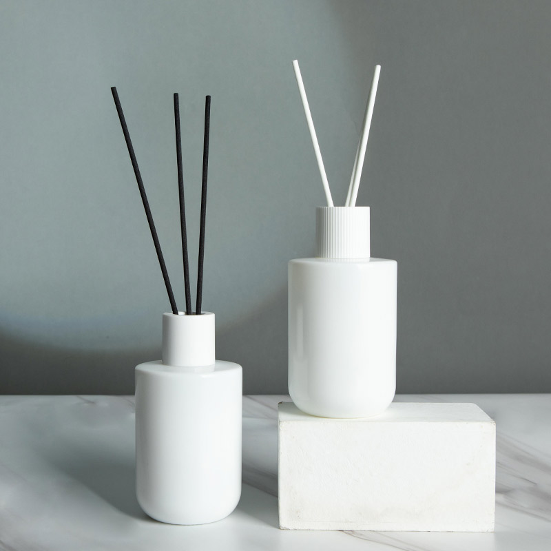 180ml White Ceramic Perfue Oil Reed Diffuser Bottles with Sticks