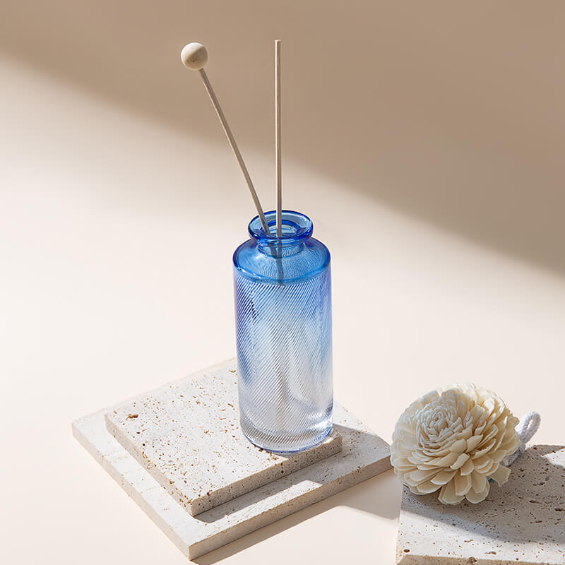 Column Carving 150ml Blue Ombre Aroma Glass Reed Diffuser Bottle - Xuzhou OLU Daily Products Co., Ltd.
