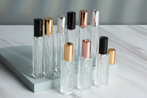 Advantages of Using Glass for Perfume Bottle Manufacturing