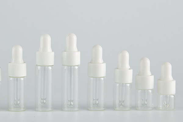 glass vials with dropper