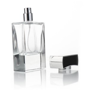 spray glass perfume bottle