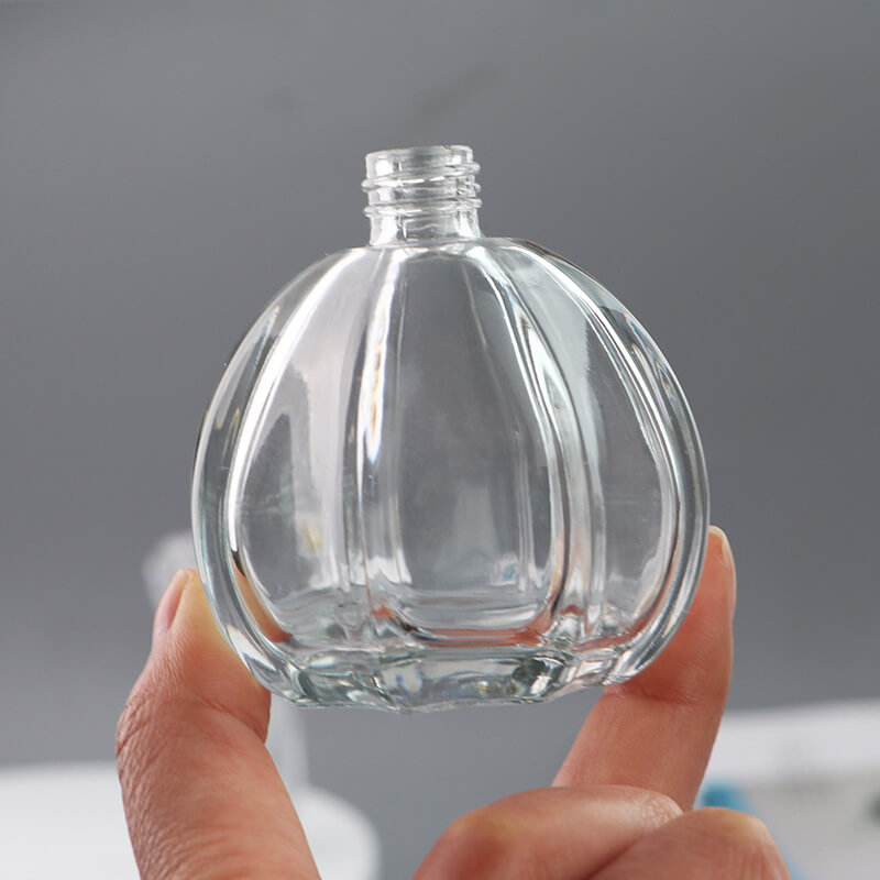 60ml Unique Empty Clear Sprayer Women's Glass Perfume Bottle - Xuzhou OLU Daily Products Co., Ltd.