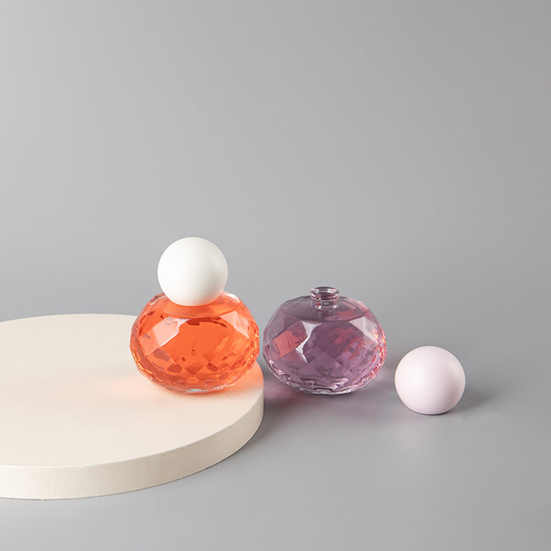 Cute 55ml Women Perfume Glass Bottle Ball Shaped - Xuzhou OLU Daily Products Co., Ltd.